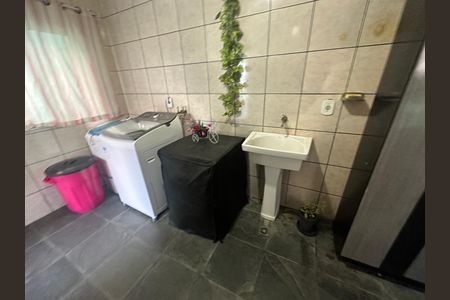 Casa à venda com 323m², 3 quartos e 10 vagas