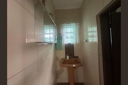 Casa à venda com 323m², 3 quartos e 10 vagas Casa à venda com 323m², 3 quartos e 10 vagasBanheiro Social