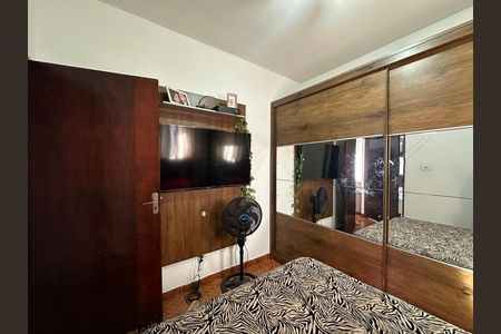 Casa à venda com 323m², 3 quartos e 10 vagas Casa à venda com 323m², 3 quartos e 10 vagasQuarto