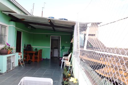 Casa à venda com 323m², 3 quartos e 10 vagas Casa à venda com 323m², 3 quartos e 10 vagasVaranda