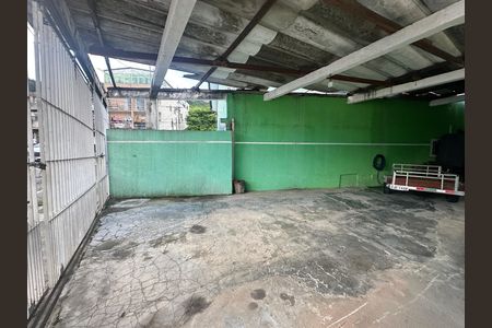 Casa à venda com 323m², 3 quartos e 10 vagas Casa à venda com 323m², 3 quartos e 10 vagasGaragem