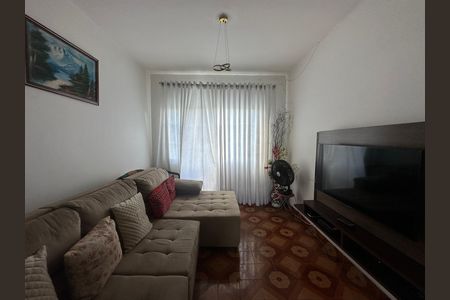 Casa à venda com 323m², 3 quartos e 10 vagas Casa à venda com 323m², 3 quartos e 10 vagasSala de TV