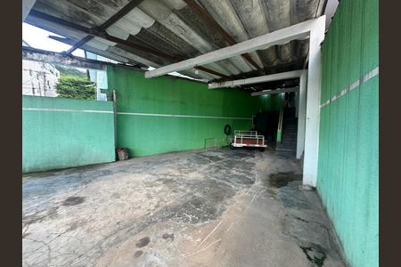 Casa à venda com 323m², 3 quartos e 10 vagas Casa à venda com 323m², 3 quartos e 10 vagasGaragem