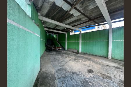 Casa à venda com 323m², 3 quartos e 10 vagas Casa à venda com 323m², 3 quartos e 10 vagasGaragem