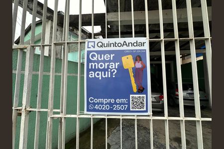 Casa à venda com 323m², 3 quartos e 10 vagas Casa à venda com 323m², 3 quartos e 10 vagasFachada