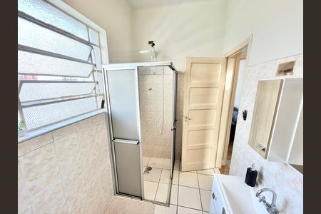 Casa à venda com 55m², 2 quartos e 1 vaga Casa à venda com 55m², 2 quartos e 1 vagaBanheiro
