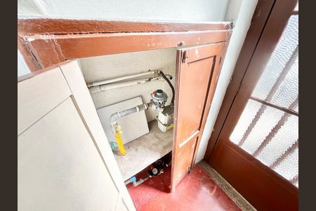 Casa à venda com 55m², 2 quartos e 1 vaga Casa à venda com 55m², 2 quartos e 1 vagaGás