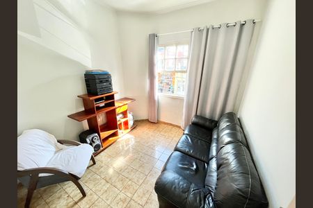 Casa à venda com 55m², 2 quartos e 1 vaga Casa à venda com 55m², 2 quartos e 1 vagaSala