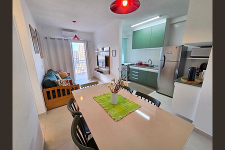 Sala de apartamento para alugar com 2 quartos, 55m² em Vila Assuncao, Praia Grande