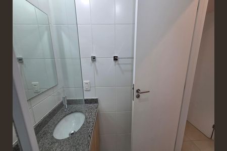 Apartamento para alugar com 55m², 2 quartos e sem vaga Apartamento para alugar com 55m², 2 quartos e sem vagaBanheiro