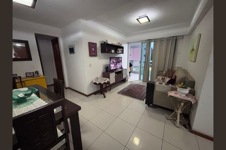 Apartamento à venda com 93m², 3 quartos e 1 vaga Apartamento à venda com 93m², 3 quartos e 1 vagaSala