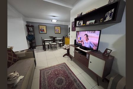Apartamento à venda com 93m², 3 quartos e 1 vaga Apartamento à venda com 93m², 3 quartos e 1 vagaSala