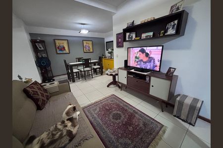 Apartamento à venda com 93m², 3 quartos e 1 vaga Apartamento à venda com 93m², 3 quartos e 1 vagaSala