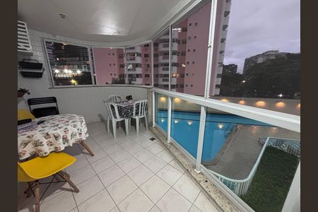 Apartamento à venda com 93m², 3 quartos e 1 vaga Apartamento à venda com 93m², 3 quartos e 1 vagaVaranda