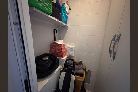 Apartamento à venda com 93m², 3 quartos e 1 vaga Apartamento à venda com 93m², 3 quartos e 1 vagaDespensa