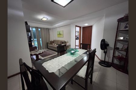 Apartamento à venda com 93m², 3 quartos e 1 vaga Apartamento à venda com 93m², 3 quartos e 1 vagaSala