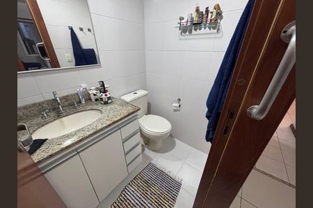 Apartamento à venda com 93m², 3 quartos e 1 vaga Apartamento à venda com 93m², 3 quartos e 1 vagaBanheiro