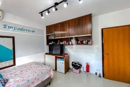 Foto 13 de casa à venda com 2 quartos, 69m² em Vila Bertioga, São Paulo