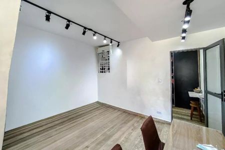 Foto 12 de casa à venda com 2 quartos, 69m² em Vila Bertioga, São Paulo
