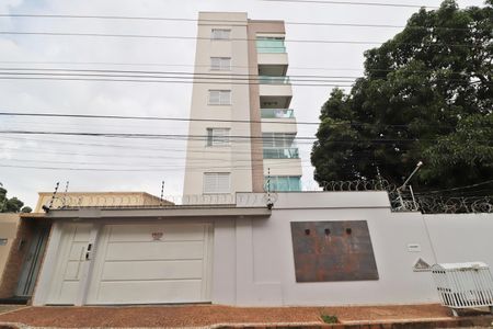 Apartamento para alugar com 60m², 2 quartos e 1 vagaFachada