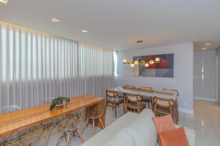 Apartamento à venda com 70m², 2 quartos e 2 vagasFoto 02