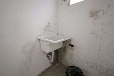 Área de Serviço de casa para alugar com 1 quarto, 65m² em Jardim do Estádio, Santo André
