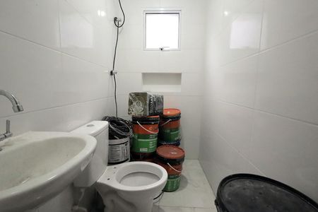 Banheiro de casa para alugar com 1 quarto, 65m² em Jardim do Estádio, Santo André
