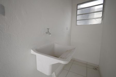 Área de Serviço de casa para alugar com 1 quarto, 70m² em Jardim do Estádio, Santo André