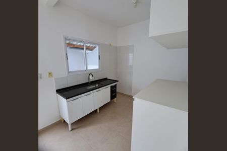Casa de condomínio para alugar com 84m², 2 quartos e 2 vagasCozinha