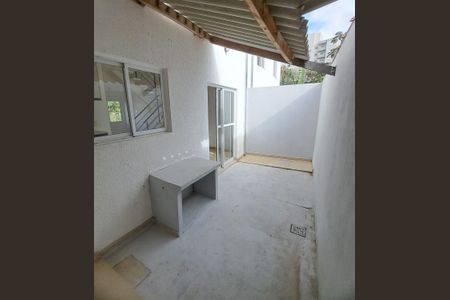 Casa de condomínio para alugar com 84m², 2 quartos e 2 vagasÁrea de serviço