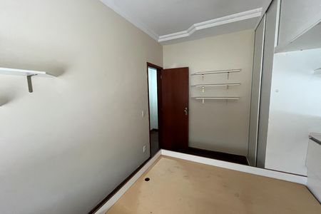 Apartamento à venda com 104m², 3 quartos e 2 vagasQuarto 2