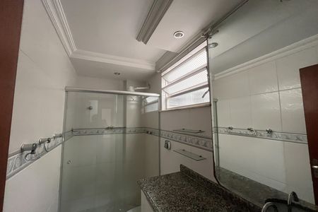 Banheiro 1 de apartamento à venda com 3 quartos, 104m² em Jardim Guanabara, Rio de Janeiro