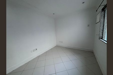 Casa de condomínio para alugar com 580m², 6 quartos e 4 vagas Casa de condomínio para alugar com 580m², 6 quartos e 4 vagasQuarto 3