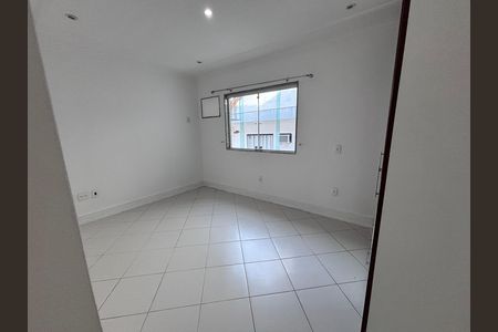 Casa de condomínio para alugar com 580m², 6 quartos e 4 vagas Casa de condomínio para alugar com 580m², 6 quartos e 4 vagasQuarto 3