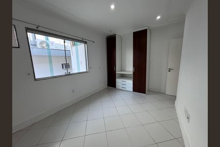 Casa de condomínio para alugar com 580m², 6 quartos e 4 vagas Casa de condomínio para alugar com 580m², 6 quartos e 4 vagasQuarto 3
