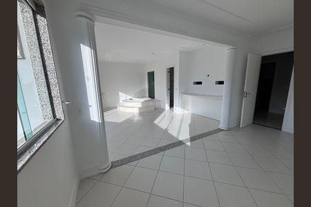 Casa de condomínio para alugar com 580m², 6 quartos e 4 vagas Casa de condomínio para alugar com 580m², 6 quartos e 4 vagasQuarto 2