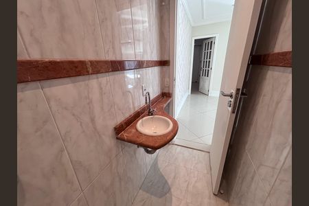 Casa de condomínio para alugar com 580m², 6 quartos e 4 vagas Casa de condomínio para alugar com 580m², 6 quartos e 4 vagasLavabo
