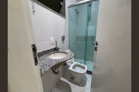 Casa de condomínio para alugar com 580m², 6 quartos e 4 vagas Casa de condomínio para alugar com 580m², 6 quartos e 4 vagasBanheiro do Quarto 1