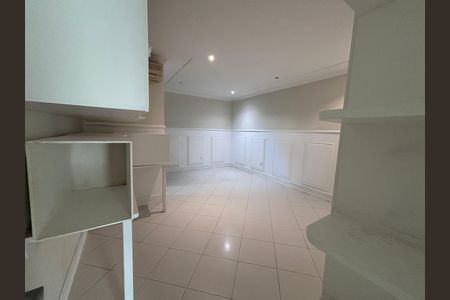 Casa de condomínio para alugar com 580m², 6 quartos e 4 vagas Casa de condomínio para alugar com 580m², 6 quartos e 4 vagasQuarto 4