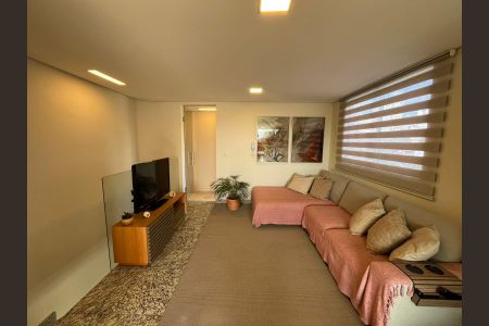 Apartamento à venda com 135m², 2 quartos e 2 vagas Apartamento à venda com 135m², 2 quartos e 2 vagasSala de TV