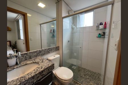 Apartamento à venda com 135m², 2 quartos e 2 vagas Apartamento à venda com 135m², 2 quartos e 2 vagasBanheiro