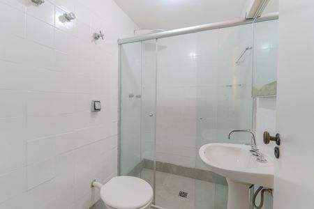 Apartamento à venda com 105m², 4 quartos e 1 vaga Apartamento à venda com 105m², 4 quartos e 1 vagaBanheiro da Suíte 1