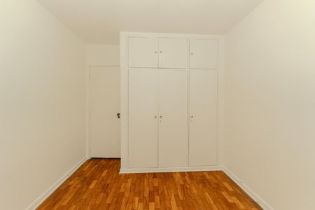 Apartamento à venda com 105m², 4 quartos e 1 vaga Apartamento à venda com 105m², 4 quartos e 1 vagaQuarto 2