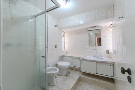 Apartamento à venda com 105m², 4 quartos e 1 vaga Apartamento à venda com 105m², 4 quartos e 1 vagaBanheiro