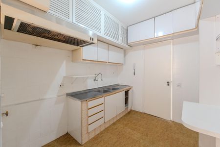 Apartamento à venda com 105m², 4 quartos e 1 vaga Apartamento à venda com 105m², 4 quartos e 1 vagaCozinha
