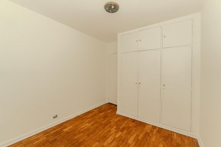 Apartamento à venda com 105m², 4 quartos e 1 vaga Apartamento à venda com 105m², 4 quartos e 1 vagaQuarto 2