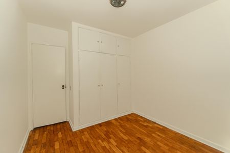 Apartamento à venda com 105m², 4 quartos e 1 vaga Apartamento à venda com 105m², 4 quartos e 1 vagaQuarto 2