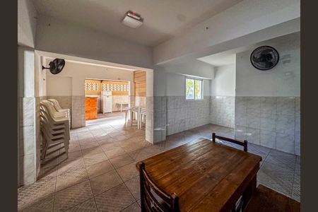 Apartamento à venda com 55m², 3 quartos e 1 vaga Apartamento à venda com 55m², 3 quartos e 1 vagaÁrea comum - Salão de festas