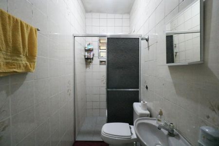 Casa à venda com 175m², 3 quartos e 2 vagas Casa à venda com 175m², 3 quartos e 2 vagasBanheiro