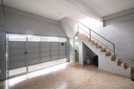Casa à venda com 175m², 3 quartos e 2 vagas Casa à venda com 175m², 3 quartos e 2 vagasGaragem
